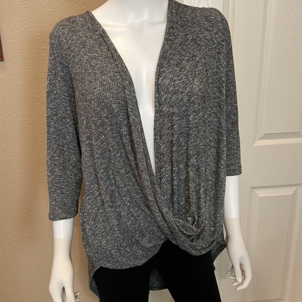 Cato Twisted Front Sweater Size 26/28